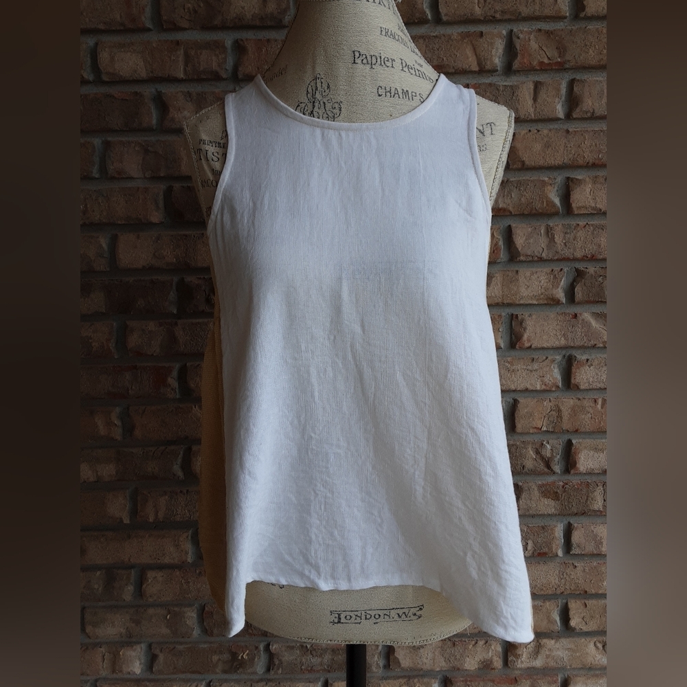 Hem & Thread White & Tan Colorblock Sleeveless Top.